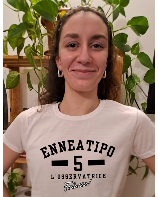 Maglietta Enneagramma, t shirt con descrizione Enneatipo 5, magliette a tema psicologia, bioenergetica, counseling, gestalt, yoga, mindfulness. 