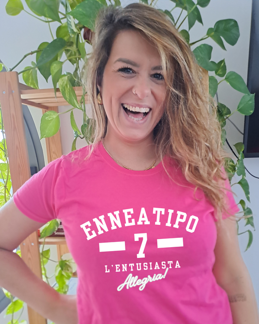 Maglietta Enneagramma, t shirt con descrizione Enneatipo 7, magliette a tema psicologia, bioenergetica, counseling, gestalt, yoga, mindfulness. 