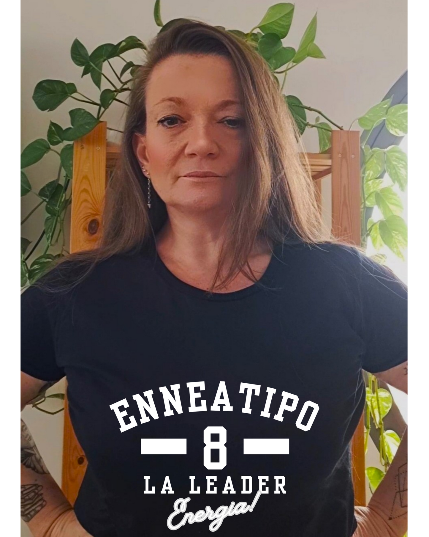 Maglietta Enneagramma, t shirt con descrizione Enneatipo 8, magliette a tema psicologia, bioenergetica, counseling, gestalt, yoga, mindfulness. 